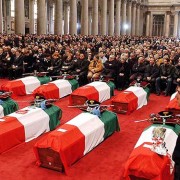 funerali di massa in italia
